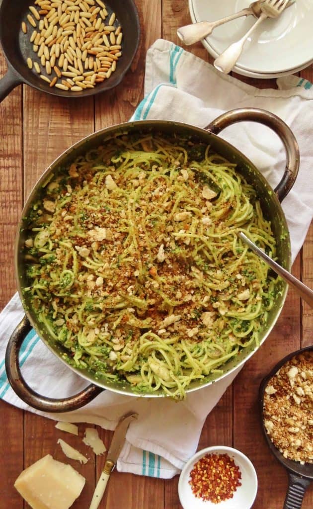 spaghetti with kale pesto, mushrooms and pangrattato