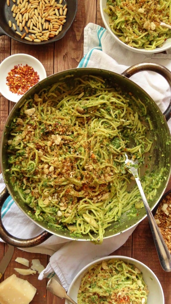 spaghetti with kale pesto. mushrooms and crispy breadcrumbs