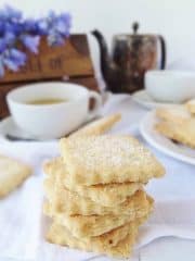 Camomile tea and lemon shortbread biscuits - Domestic Gothess