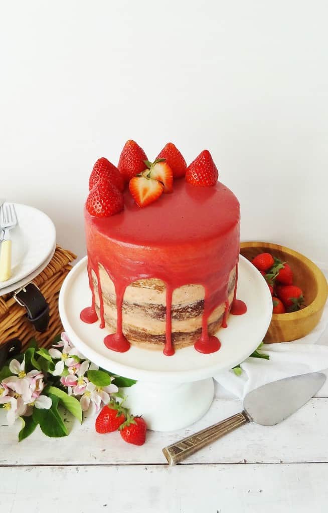 strawberry, elderflower & almond cake with roasted strawberry swiss meringue buttercream & strawberry white chocolate ganache