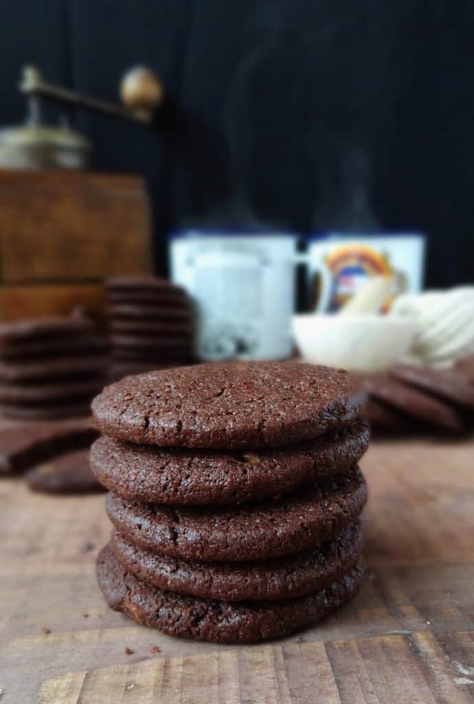 Chocolate coffee & cardamom cookies (biscuits) - Domestic Gothess