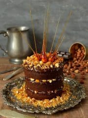 Mini chocolate layer cake with nutella ganache & hazelnut praline - Domestic Gothess