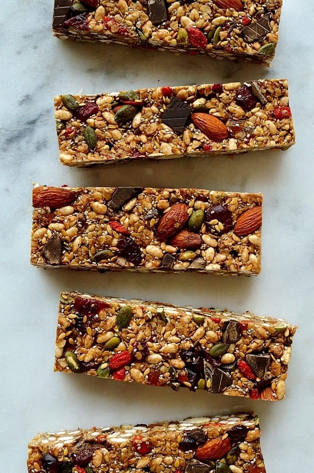 No-bake superfood granola bars - chewy, filling and super healthy granola bars packed full of seeds, nuts, dried fruit, oats and dark chocolate.