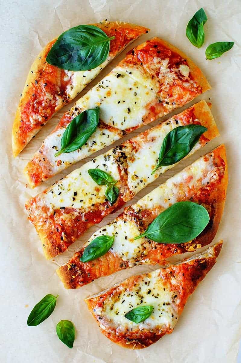 ten minute naan pizza - super quick, tasty pizza made using shop bought naan bread; ready in 10 minutes!