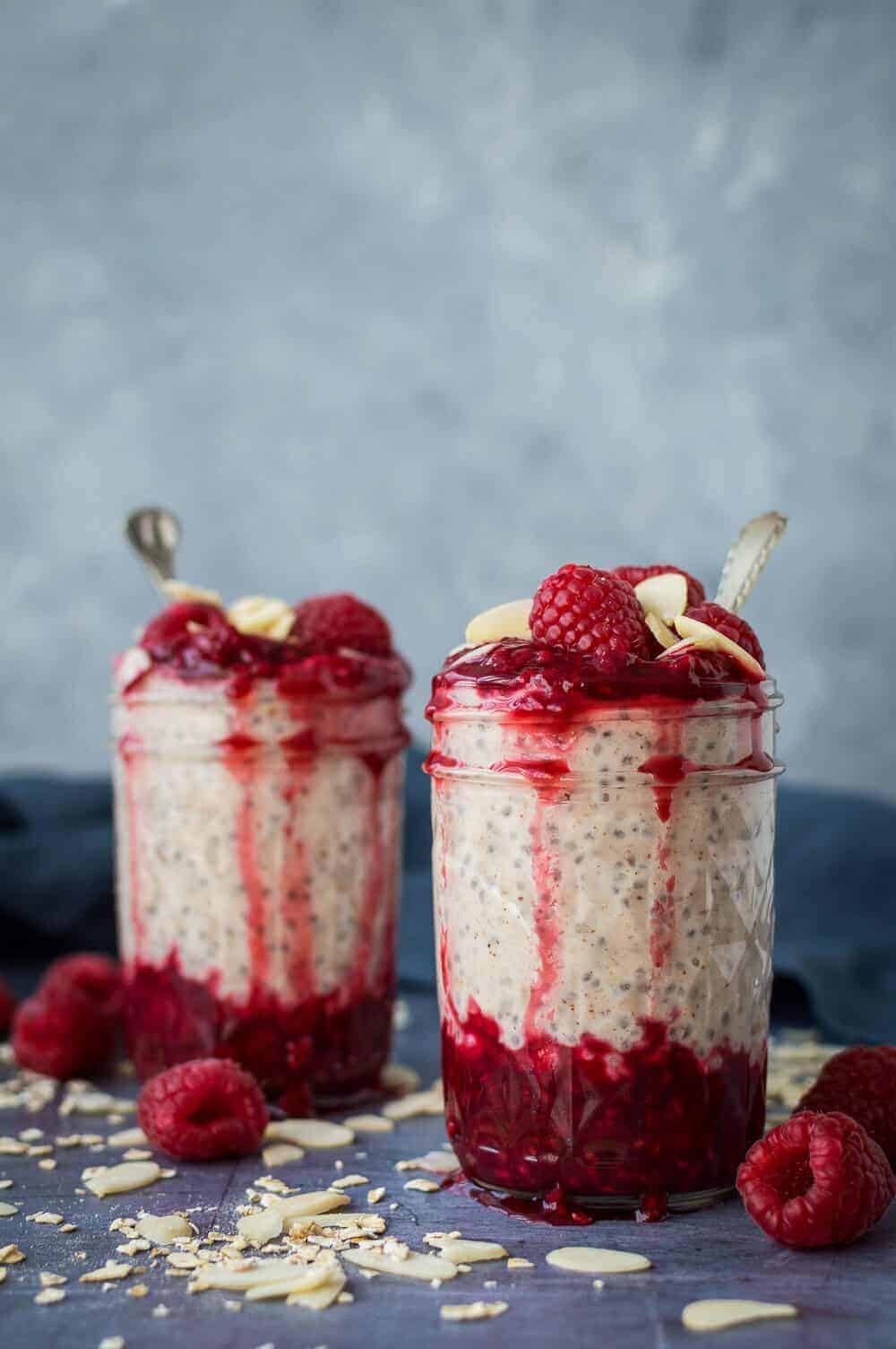 Raspberry almond overnight oats - get prepared with this super simple recipe for a tasty make-ahead breakfast of creamy almond flavoured oats with raspberry compote.