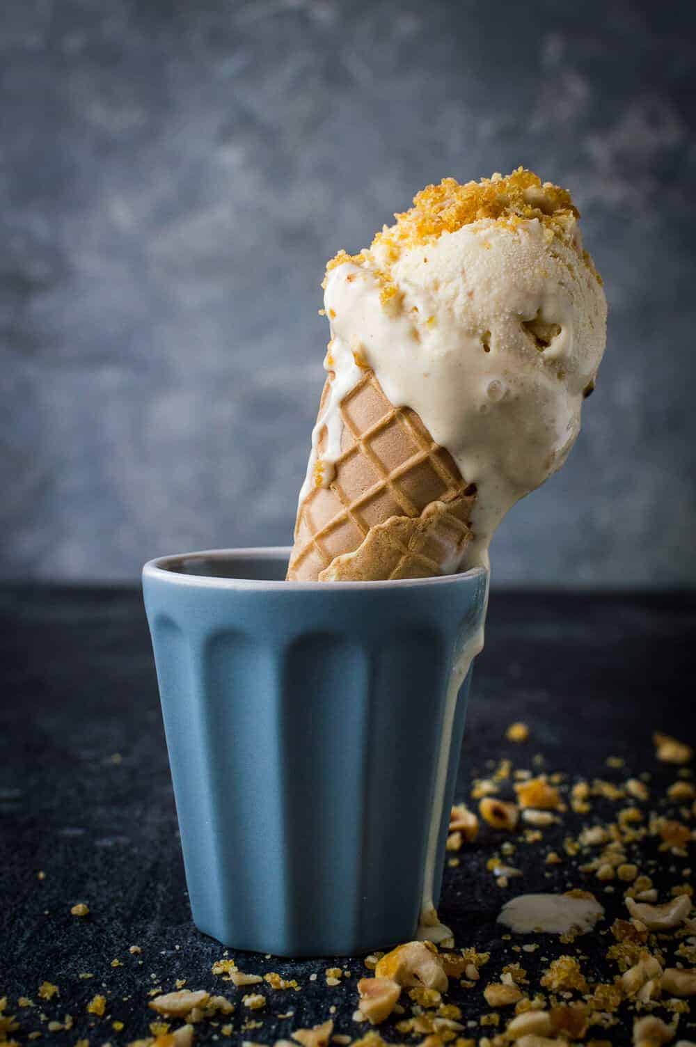 Hazelnut praline ice cream - rich and creamy vanilla ice cream filled with pieces of delectable hazelnut praline. Delicious all year round!