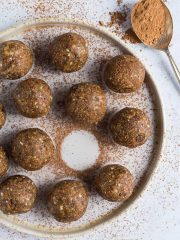 Chocolate chip peanut butter energy bites - these healthy protein packed energy balls taste like chocolate chip peanut butter cookie dough! They take just ten minutes to make and are perfect for snacking on when you need a boost. #vegan #blissballs #energybites