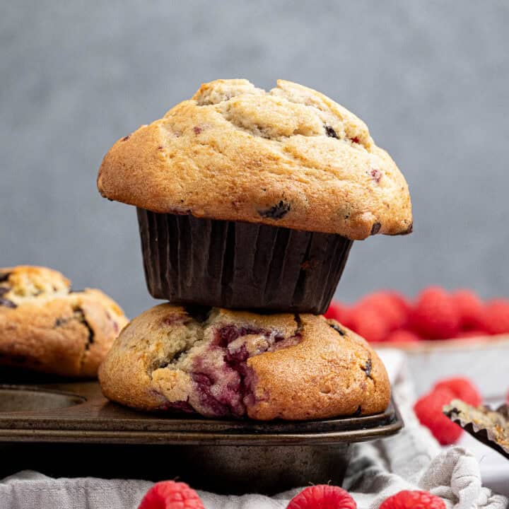 Choc Chip Raspberry Muffins (vegan) - Domestic Gothess