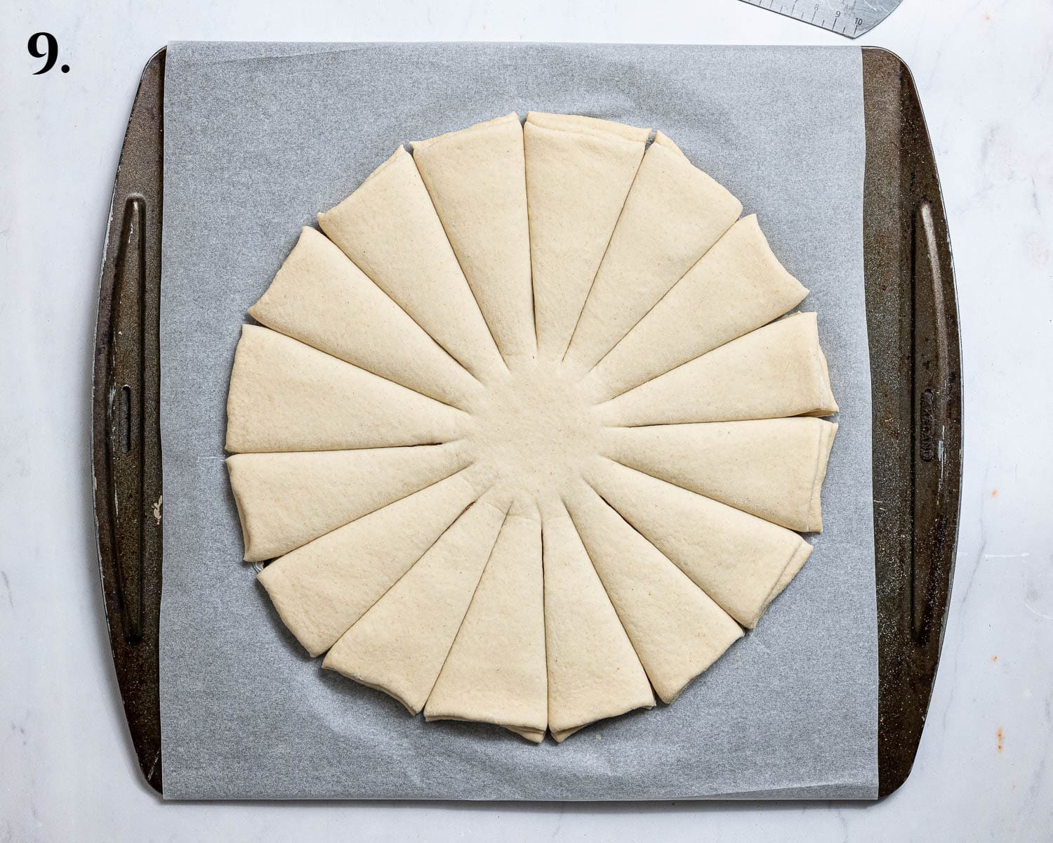 Step 9, the dough divided into 16.